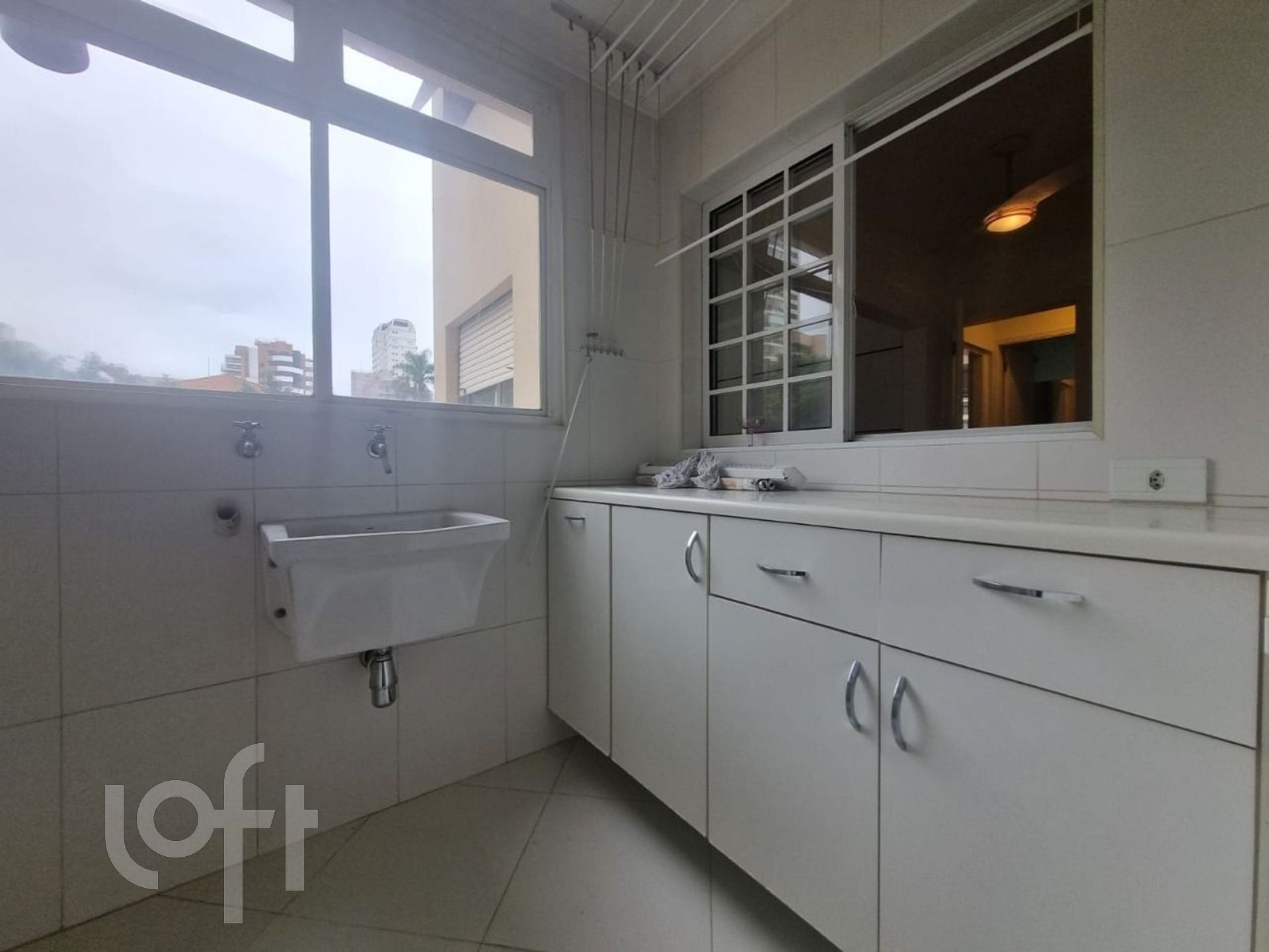 Apartamento à venda com 2 quartos, 80m² - Foto 26