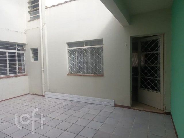 Casa com 256m², 4 dormitórios, 1 suíte, 1 vaga, Santana em Porto Alegre