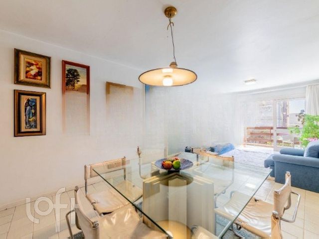 Apartamento com 136m², 3 dormitórios, 1 suíte, 1 vaga, Auxiliadora em Porto Alegre