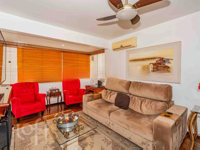 Apartamento com 92m², 3 dormitórios, 2 vagas, Santana em Porto Alegre