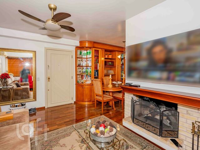 Apartamento com 92m², 3 dormitórios, 2 vagas, Santana em Porto Alegre