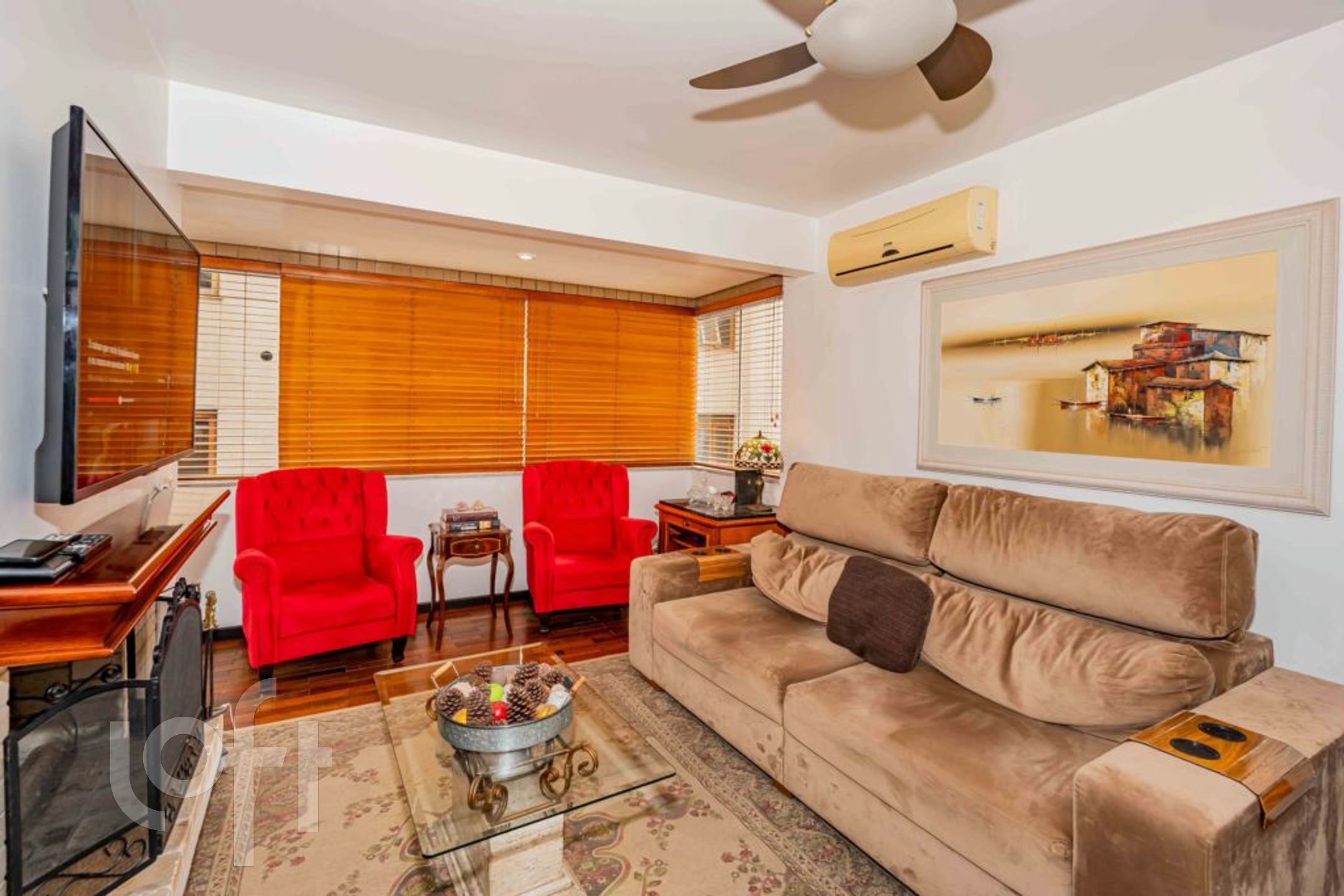 Apartamento com 92m², 3 dormitórios, 2 vagas, Santana em Porto Alegre