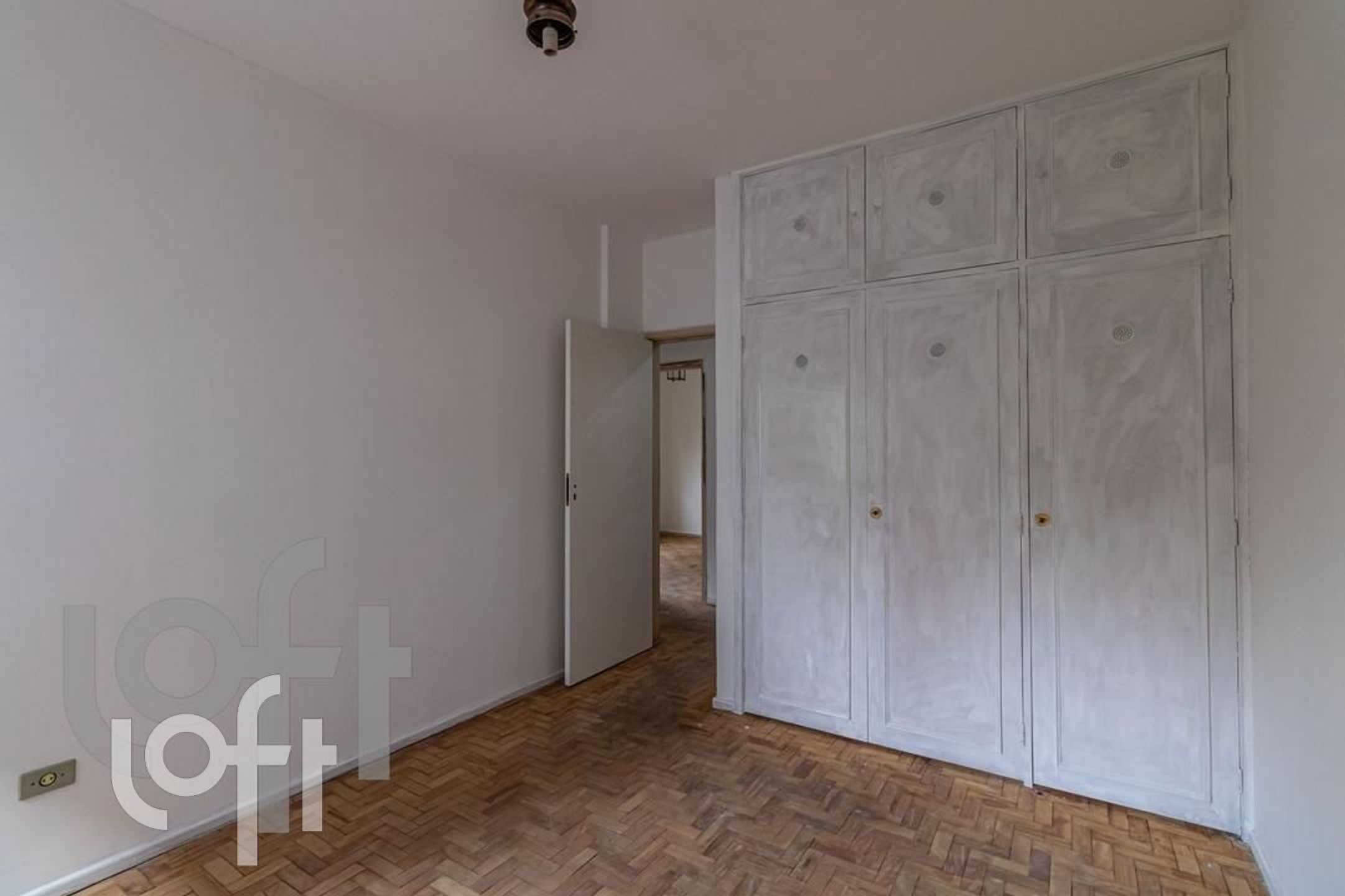 Apartamento à venda com 4 quartos, 131m² - Foto 1