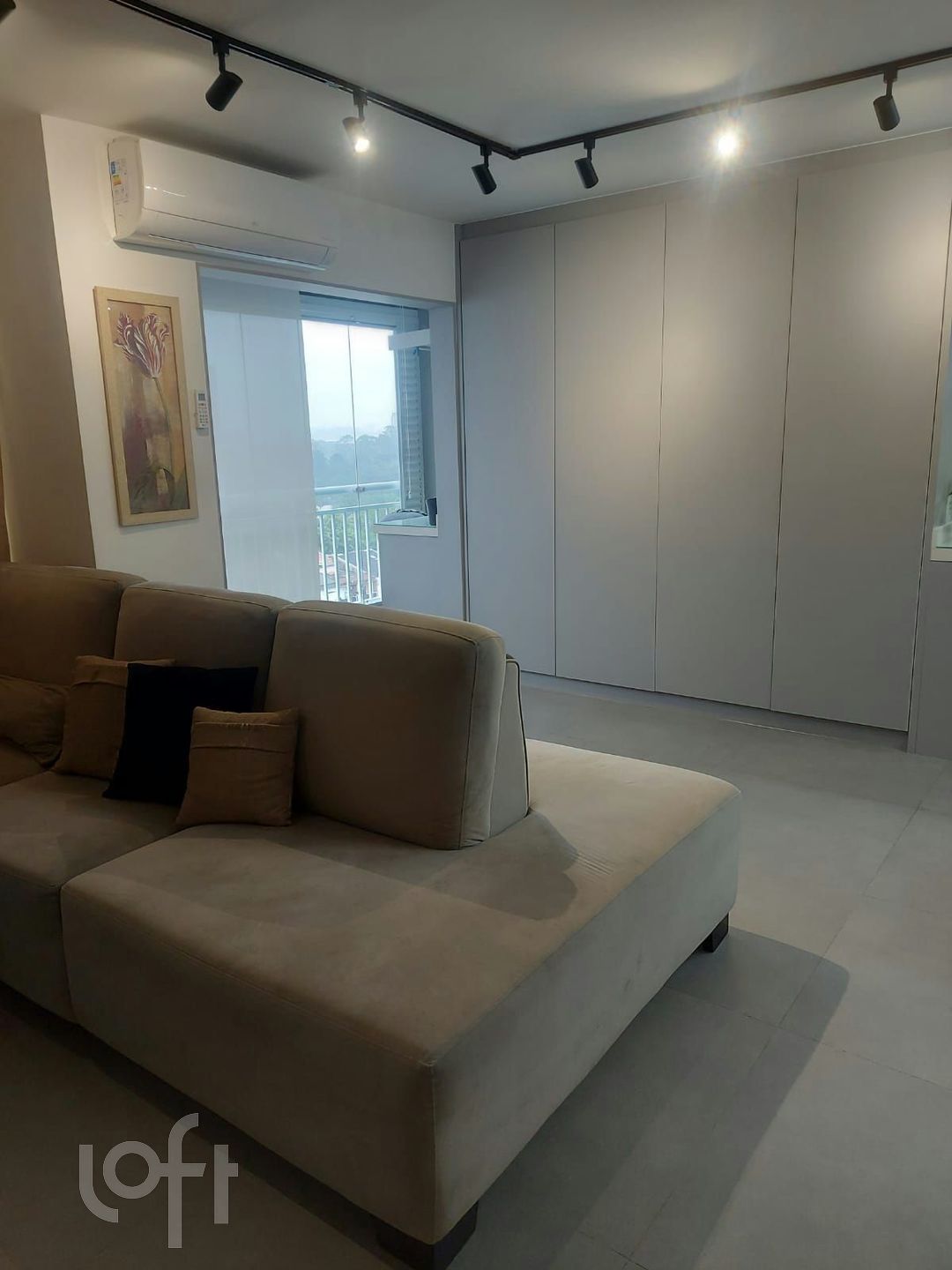 Apartamento à venda com 2 quartos, 63m² - Foto 2