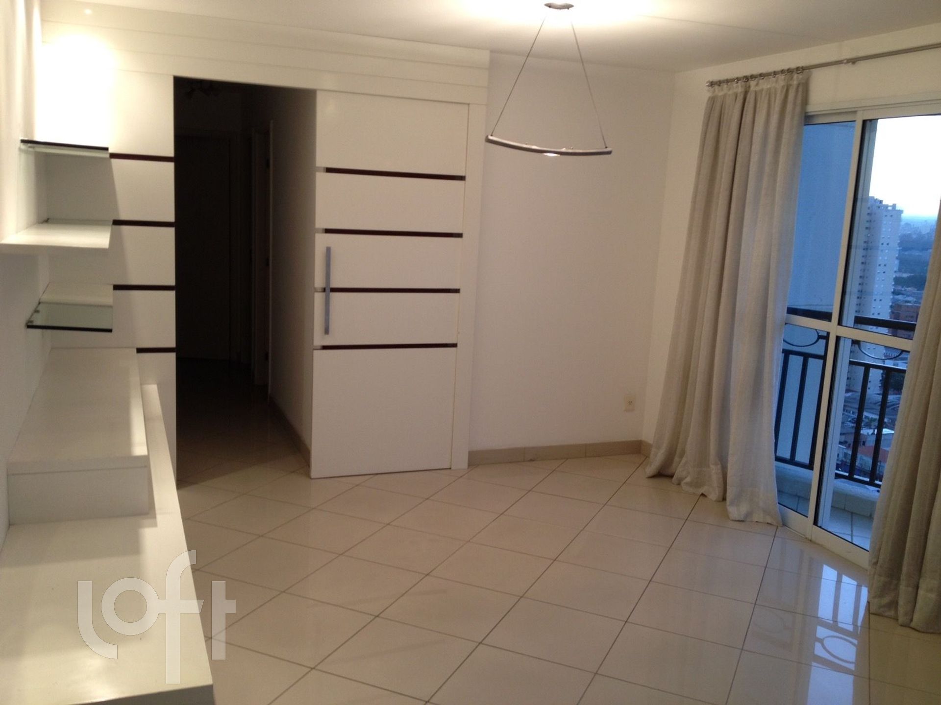 Apartamento à venda com 3 quartos, 90m² - Foto 1