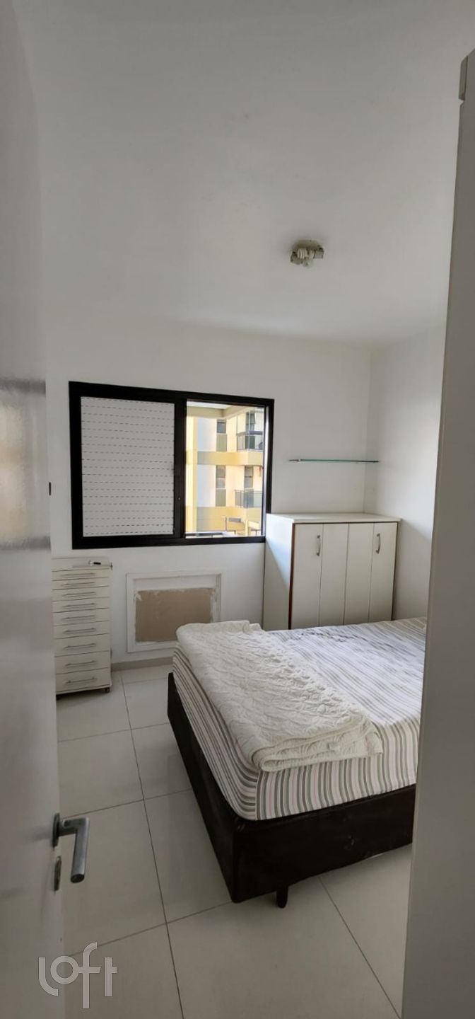 Apartamento à venda com 2 quartos, 67m² - Foto 15