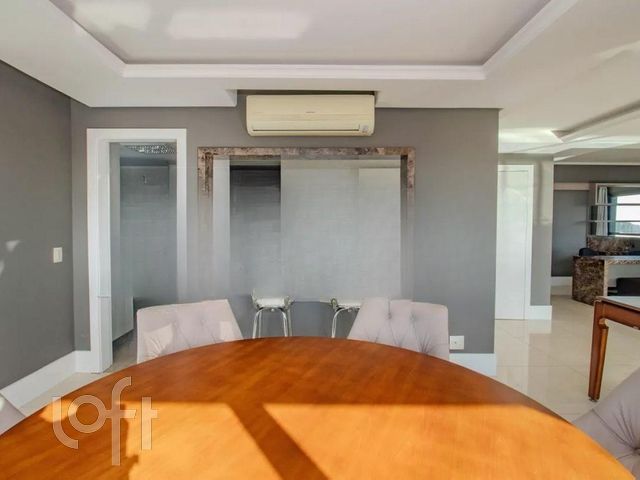 Apartamento com 204m², 3 dormitórios, 3 suítes, 4 vagas, Bela Vista em Porto Alegre