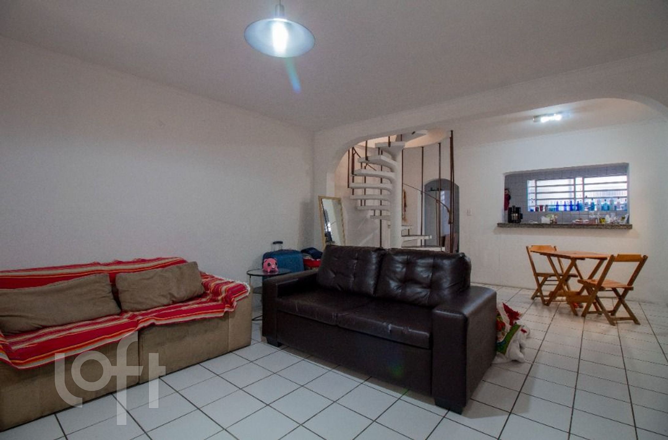 Casa à venda com 3 quartos, 95m² - Foto 2