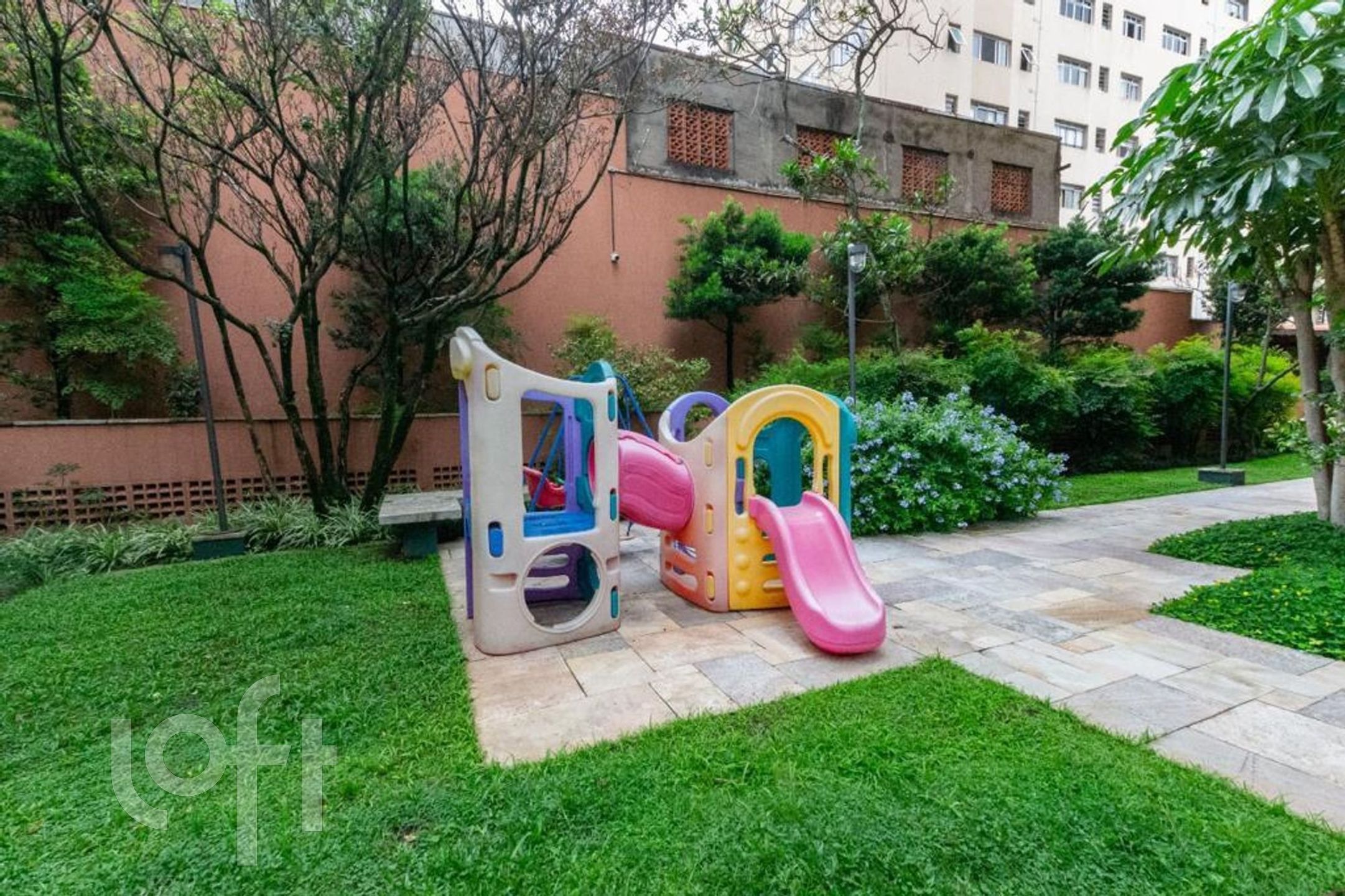 Apartamento à venda com 3 quartos, 238m² - Foto 35