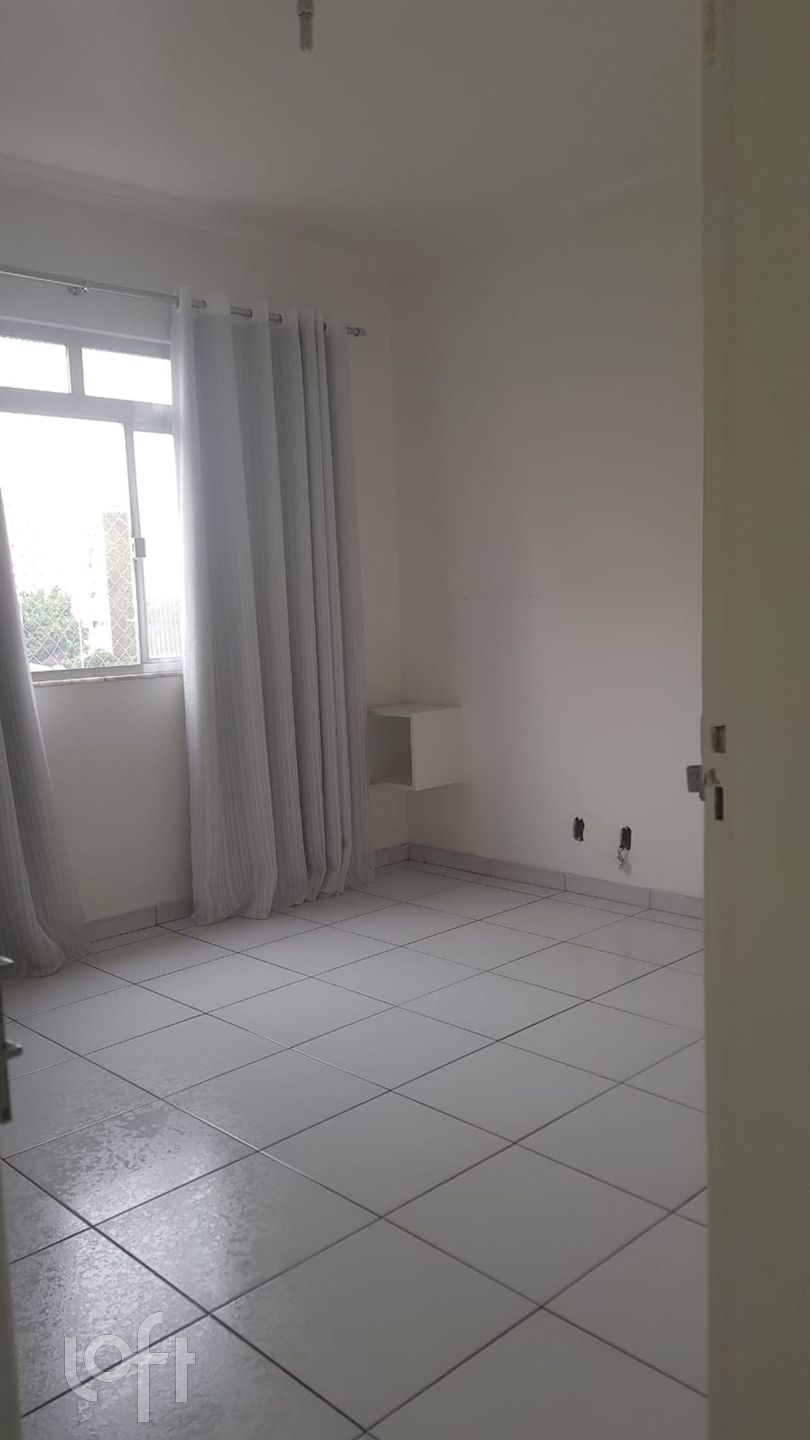 Apartamento à venda com 1 quarto, 40m² - Foto 2