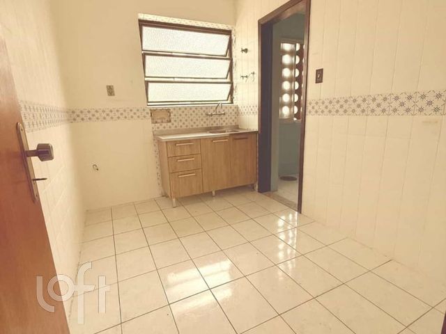 Apartamento com 111m², 3 dormitórios, 1 suíte, Rio Branco em Porto Alegre