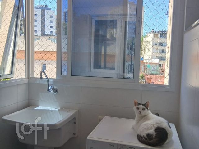 Apartamento com 66m², 2 dormitórios, 1 suíte, 1 vaga, Jardim Botânico em Porto Alegre
