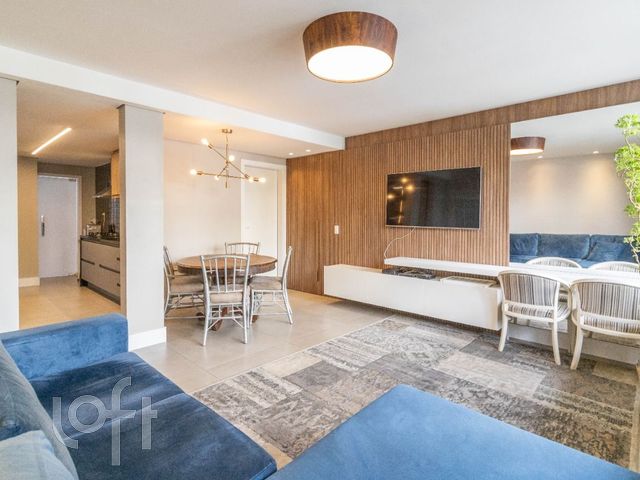 Apartamento com 75m², 2 dormitórios, 1 suíte, 1 vaga, Moinhos de Vento em Porto Alegre