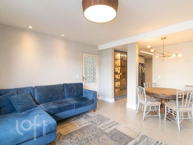 Apartamento com 75m², 2 dormitórios, 1 suíte, 1 vaga, Moinhos de Vento em Porto Alegre