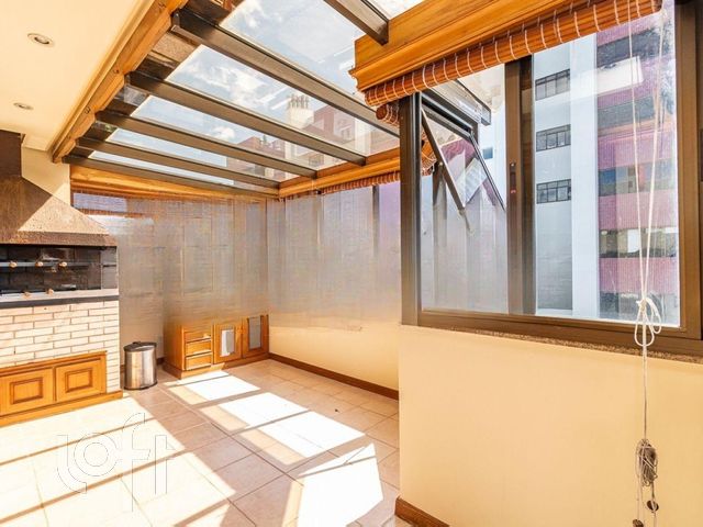 Apartamento com 207m², 3 dormitórios, 1 suíte, 3 vagas, Menino Deus em Porto Alegre
