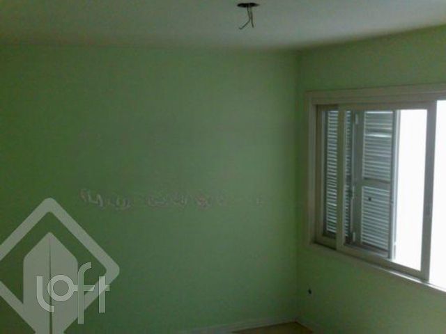 Casa com 206m², 4 dormitórios, 1 suíte, 2 vagas, Vila Ipiranga em Porto Alegre