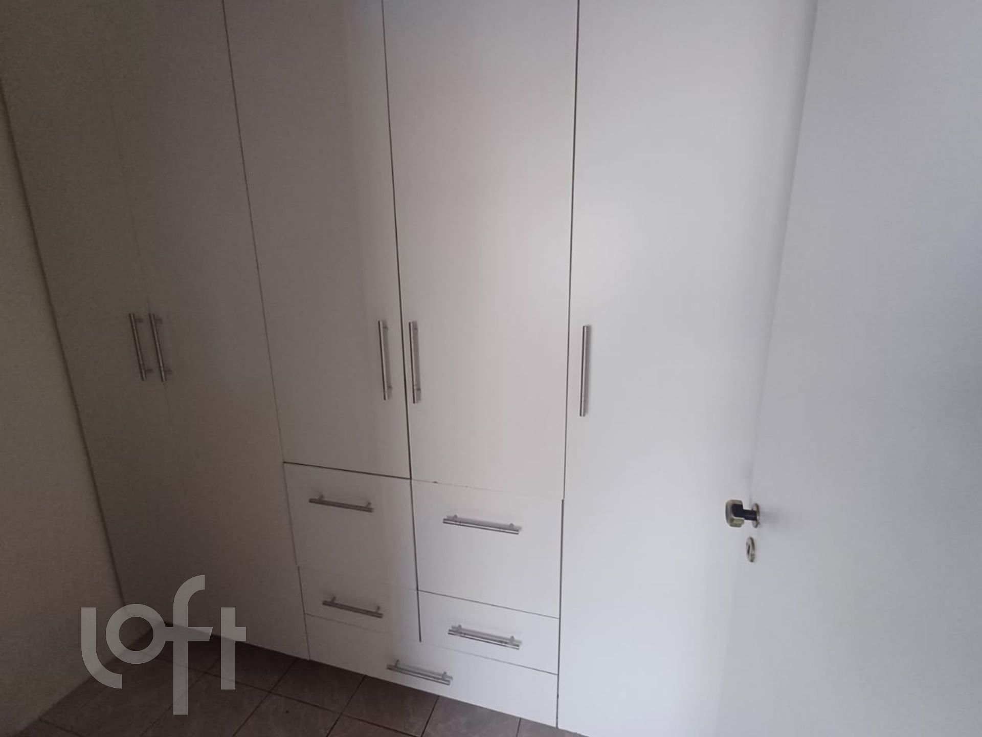 Apartamento à venda com 3 quartos, 93m² - Foto 9