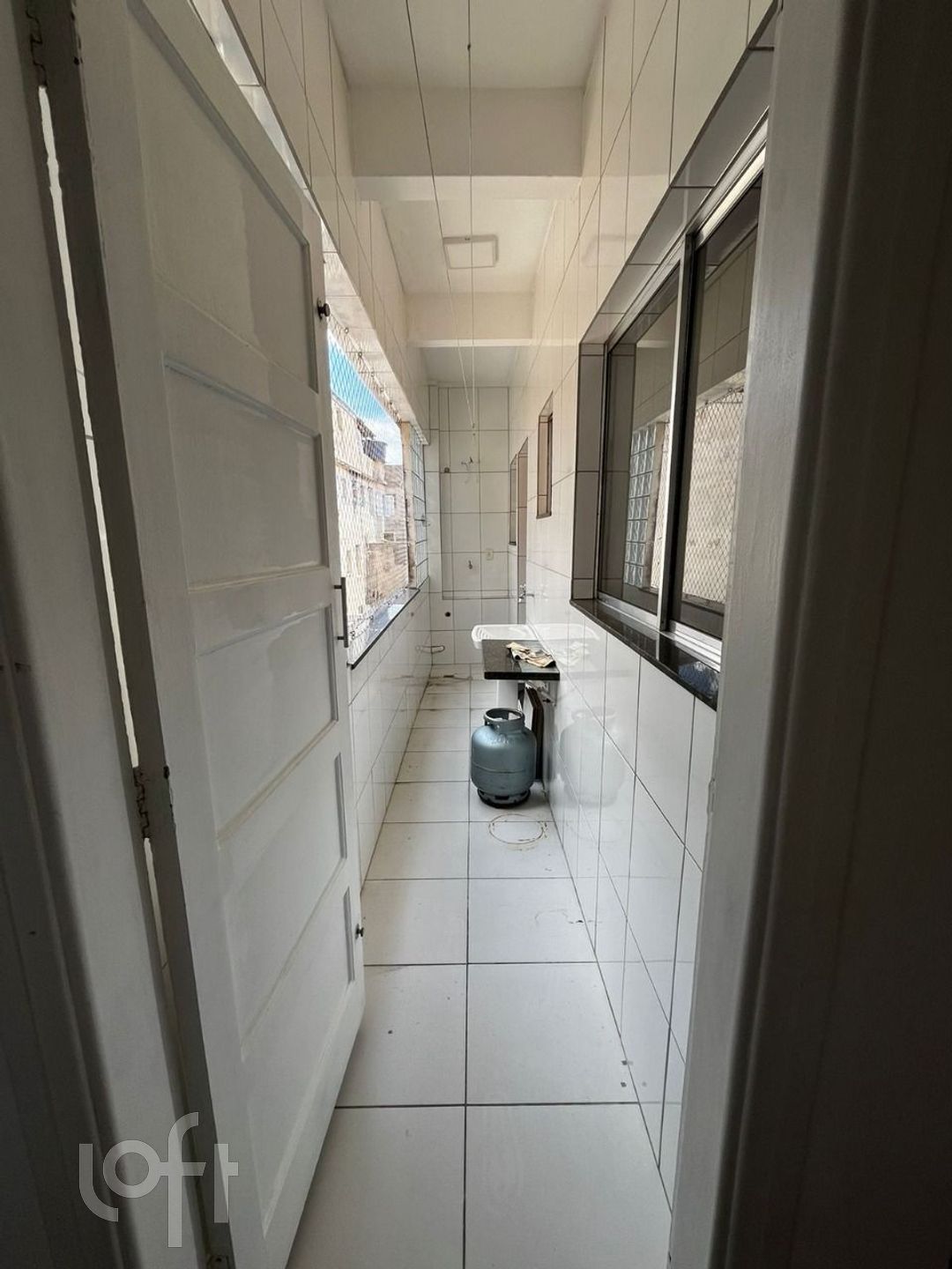 Apartamento à venda com 2 quartos, 63m² - Foto 8