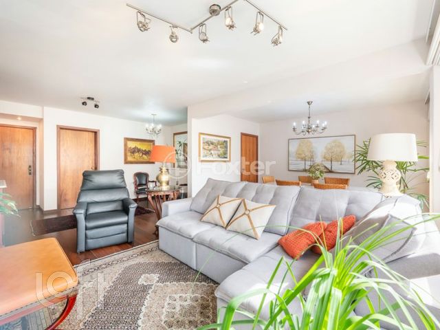 Apartamento com 114m², 3 dormitórios, 1 suíte, 1 vaga, Moinhos de Vento em Porto Alegre