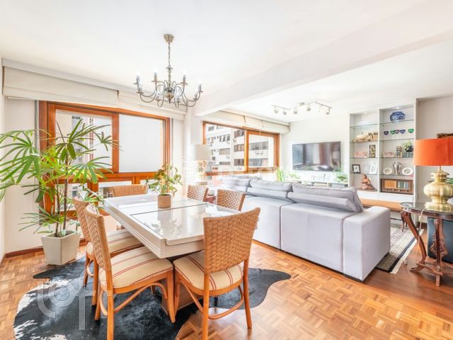 Apartamento com 114m², 3 dormitórios, 1 suíte, 1 vaga, Moinhos de Vento em Porto Alegre