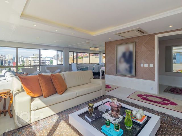 Apartamento com 187m², 3 dormitórios, 3 suítes, 2 vagas, Bela Vista em Porto Alegre