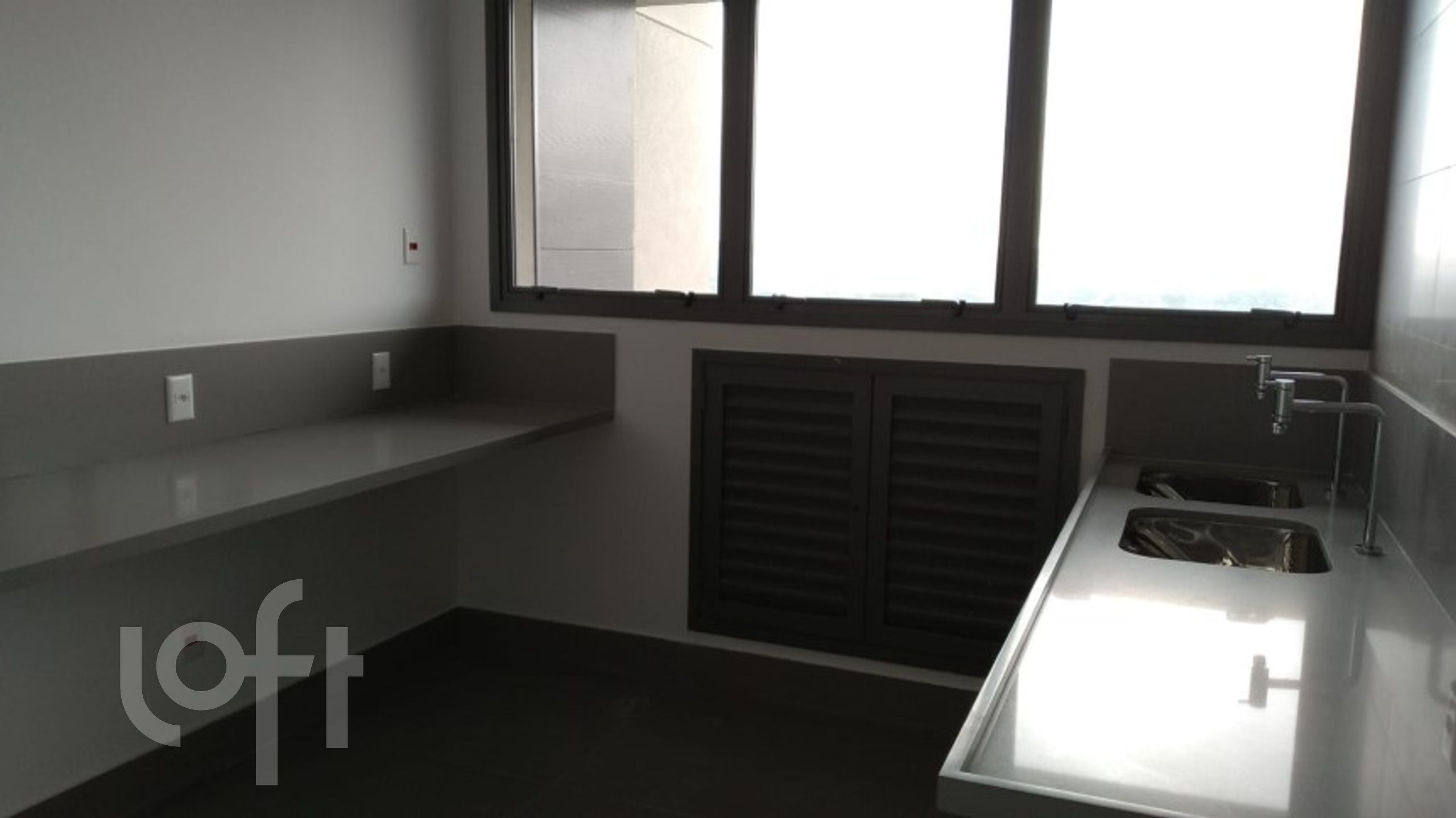 Apartamento à venda com 4 quartos, 355m² - Foto 7