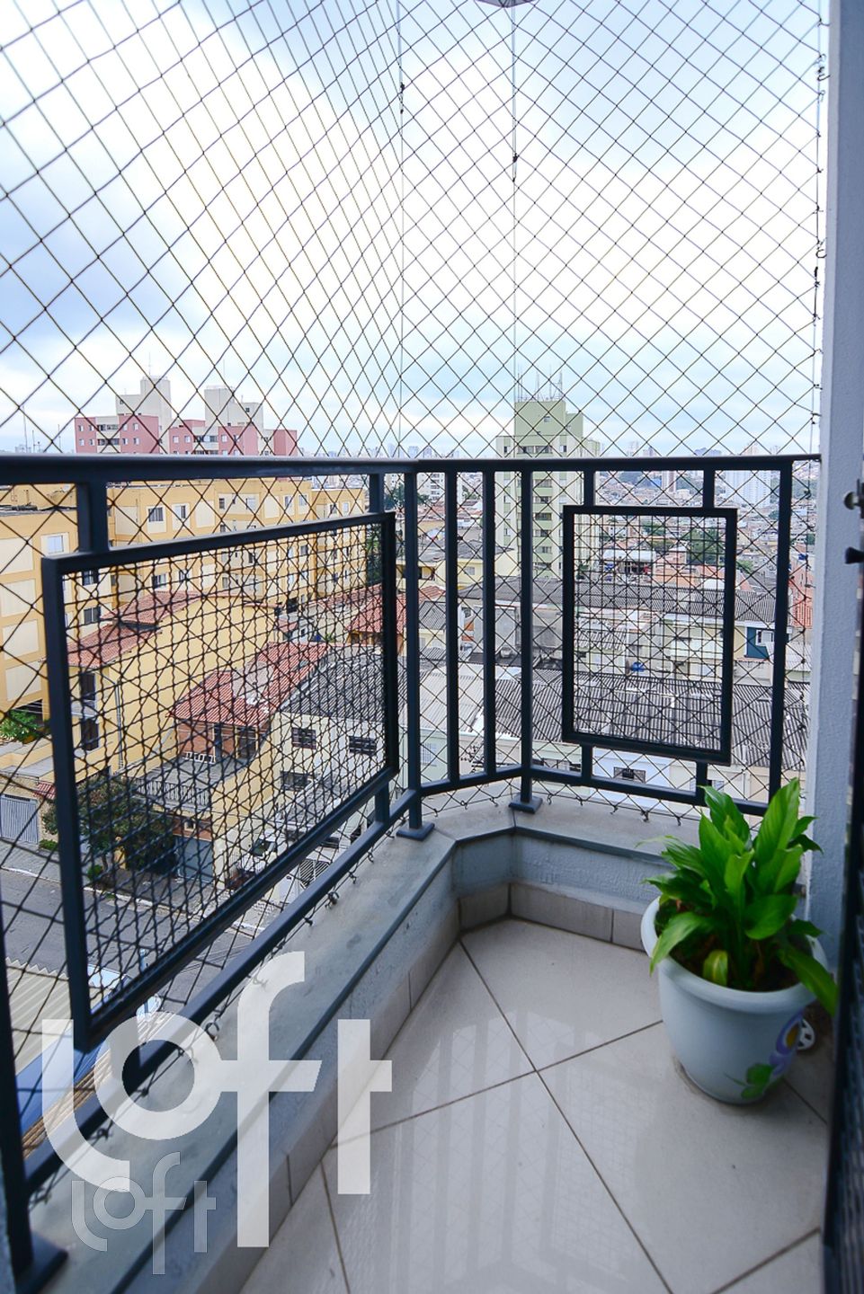 Apartamento à venda com 3 quartos, 71m² - Foto 2