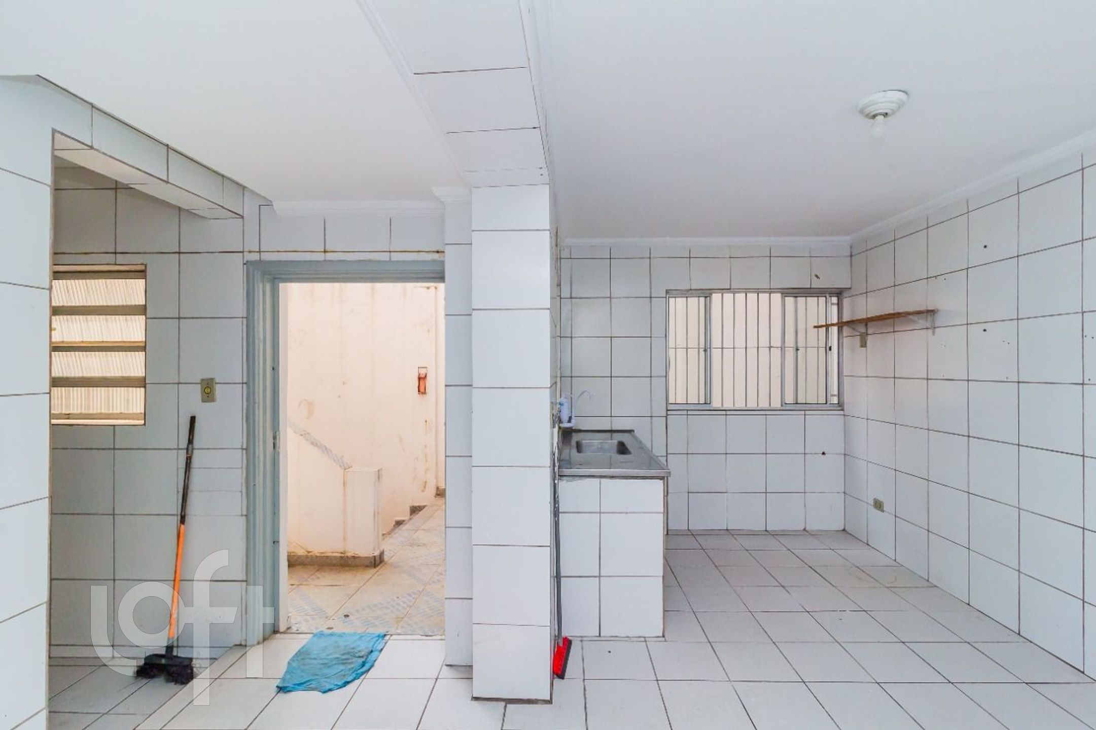 Casa à venda com 4 quartos, 250m² - Foto 15