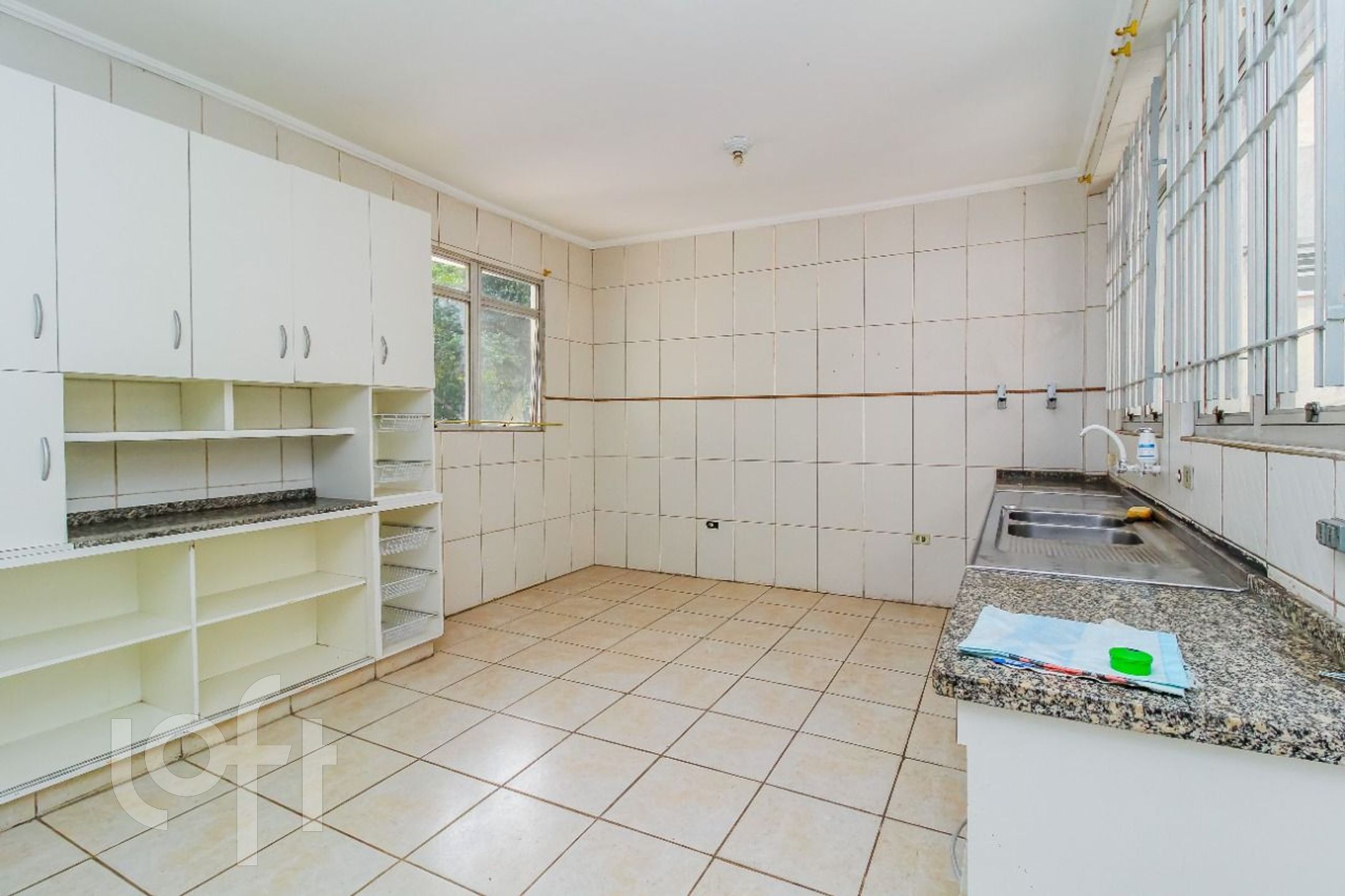 Casa à venda com 4 quartos, 250m² - Foto 8