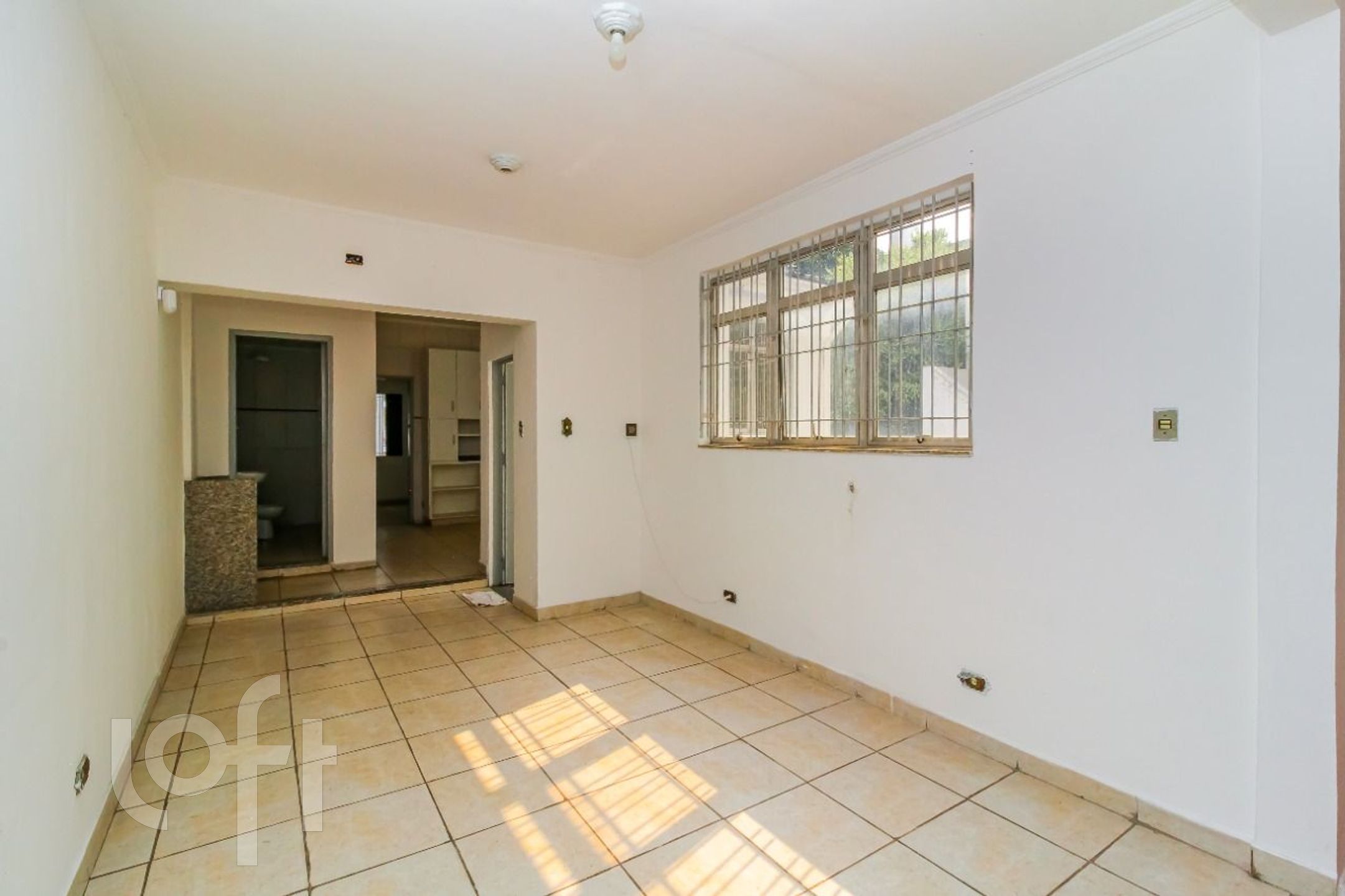 Casa à venda com 4 quartos, 250m² - Foto 7