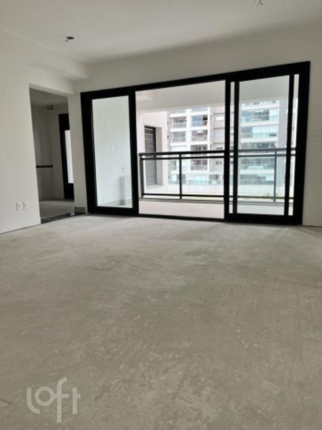 Apartamento à venda com 1 quarto, 79m² - Foto 1