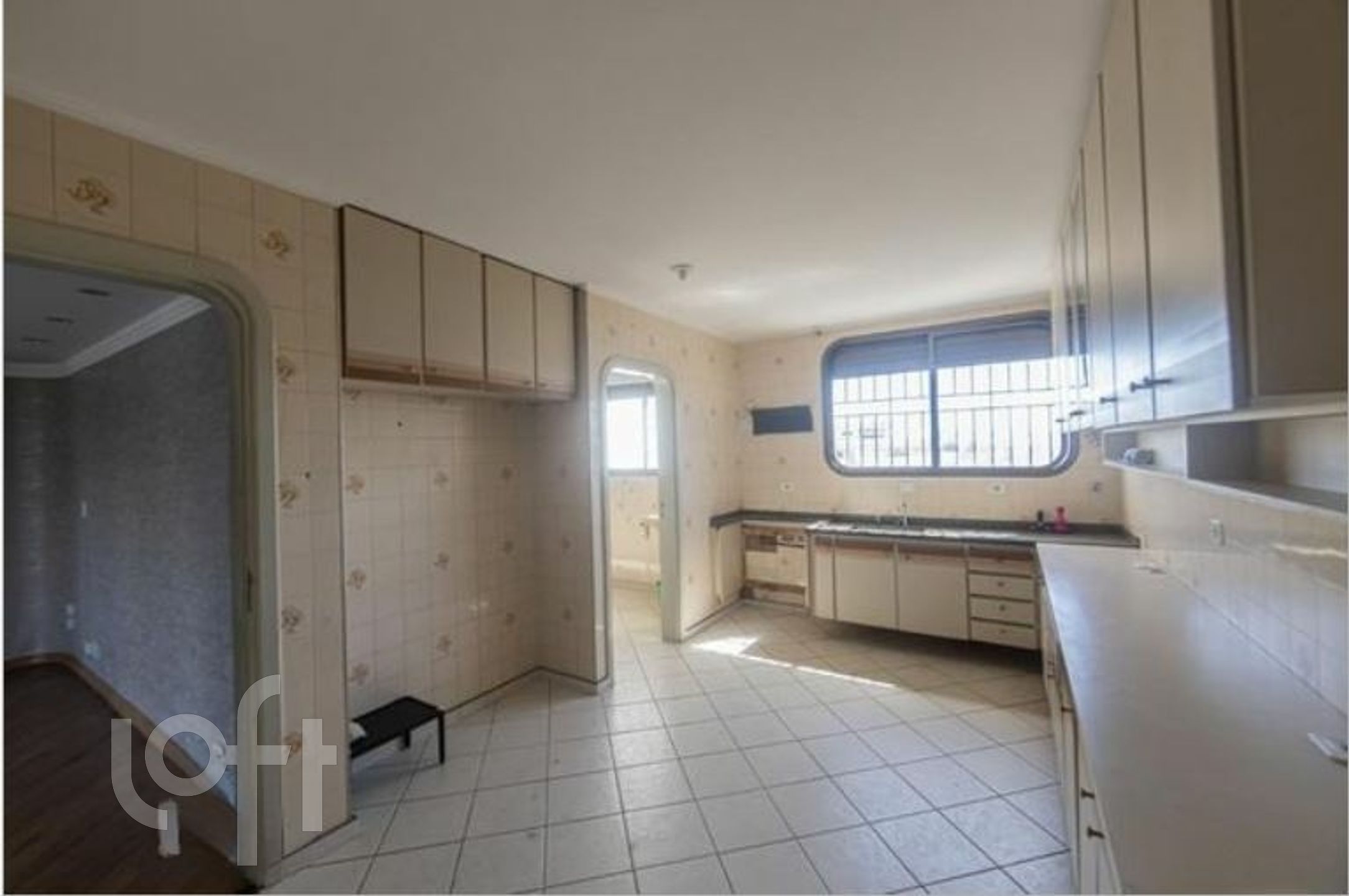 Apartamento à venda com 4 quartos, 168m² - Foto 3