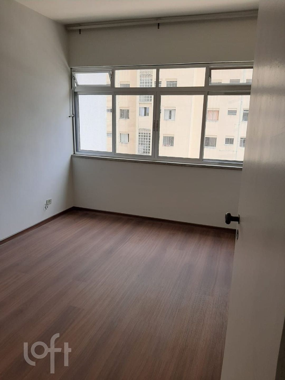 Apartamento à venda com 2 quartos, 69m² - Foto 4