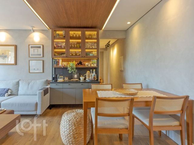 Apartamento com 64m², 2 dormitórios, 1 suíte, 1 vaga, Menino Deus em Porto Alegre