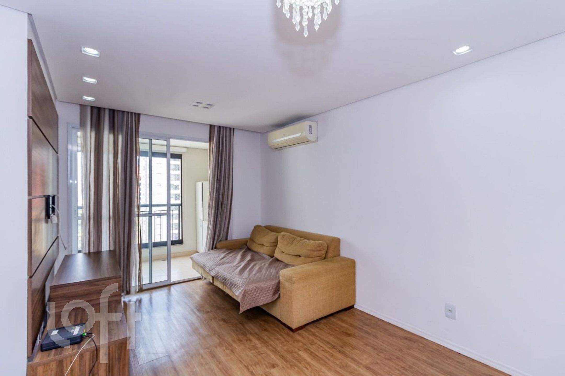 Apartamento à venda com 3 quartos, 70m² - Foto 1