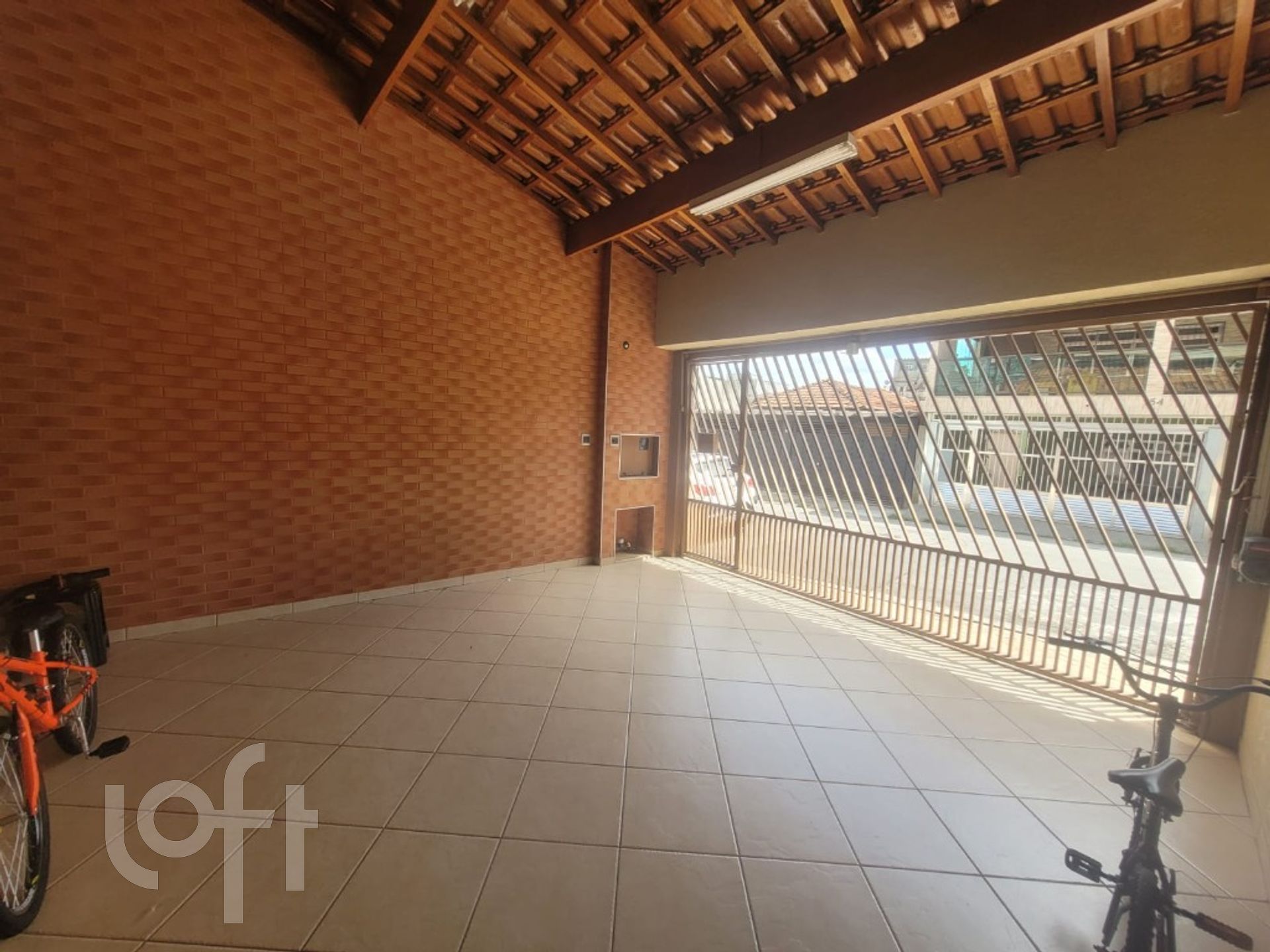 Casa à venda com 3 quartos, 134m² - Foto 2