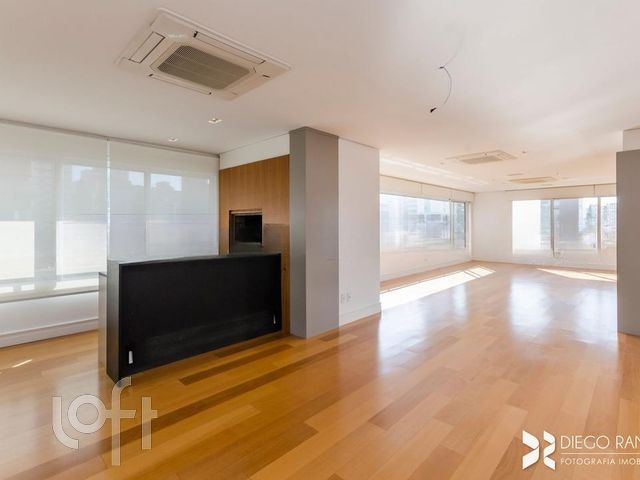 Apartamento com 336m², 4 dormitórios, 4 suítes, 4 vagas, Bela Vista em Porto Alegre
