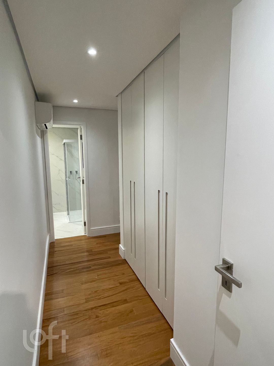 Apartamento à venda com 3 quartos, 180m² - Foto 19