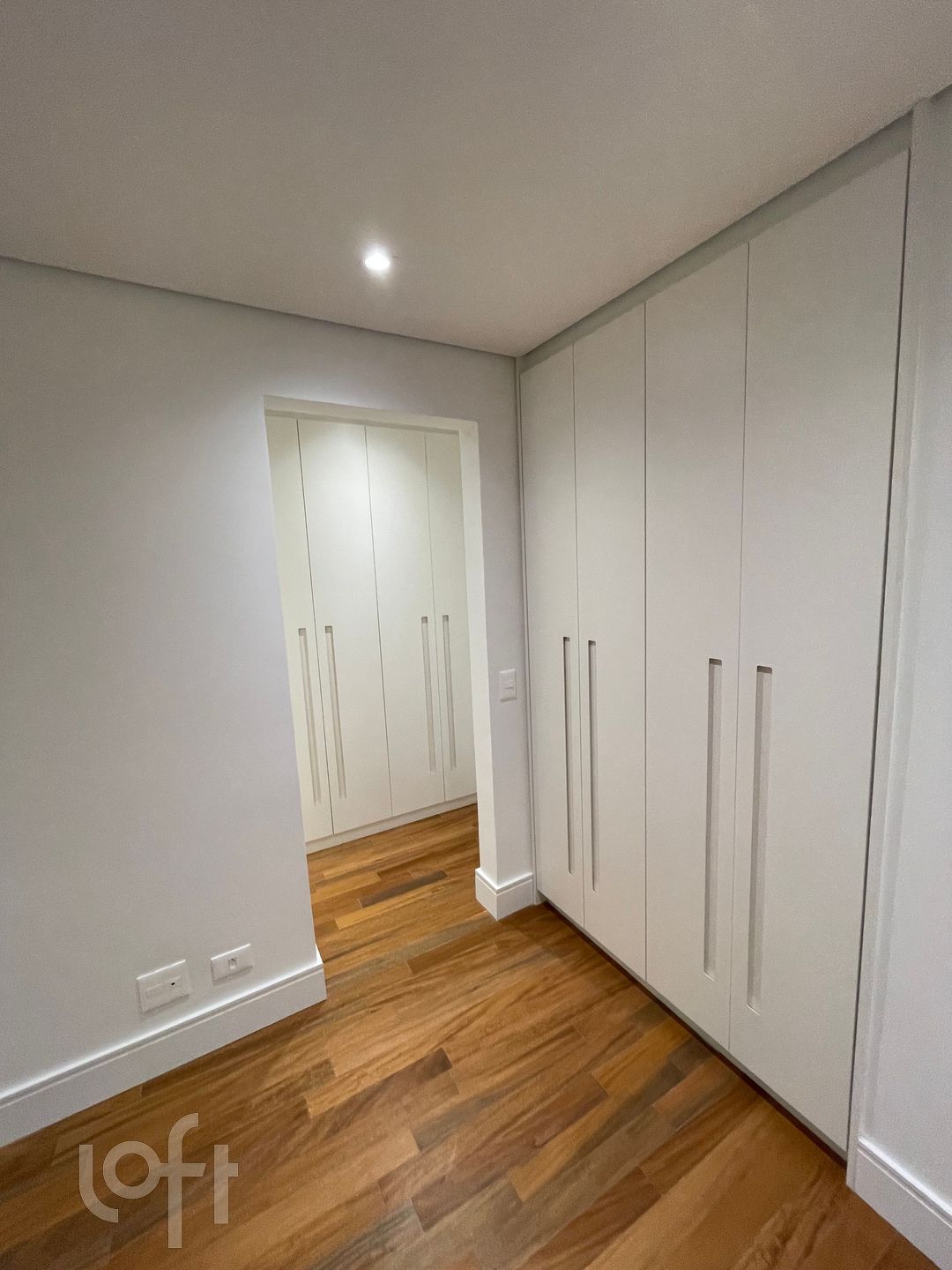 Apartamento à venda com 3 quartos, 180m² - Foto 17