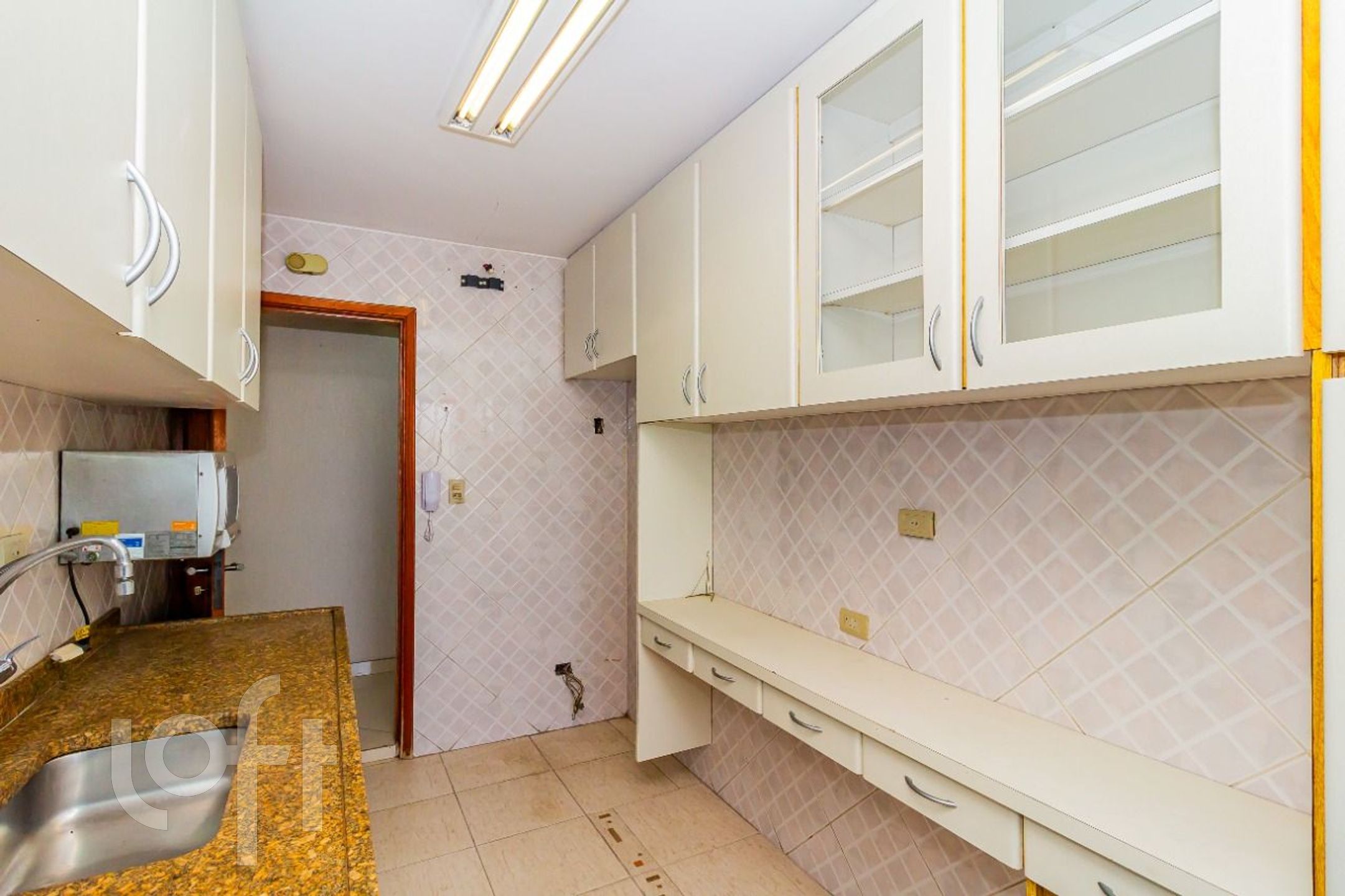 Apartamento à venda com 3 quartos, 80m² - Foto 7