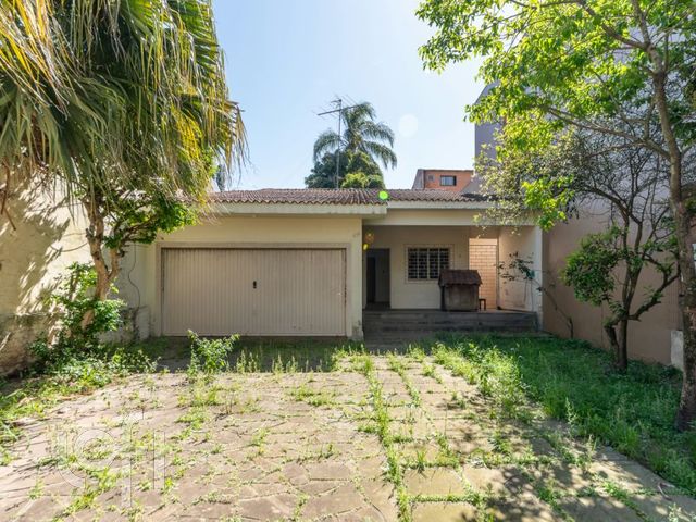 Casa com 161m², 3 dormitórios, 2 vagas, Chácara das Pedras em Porto Alegre