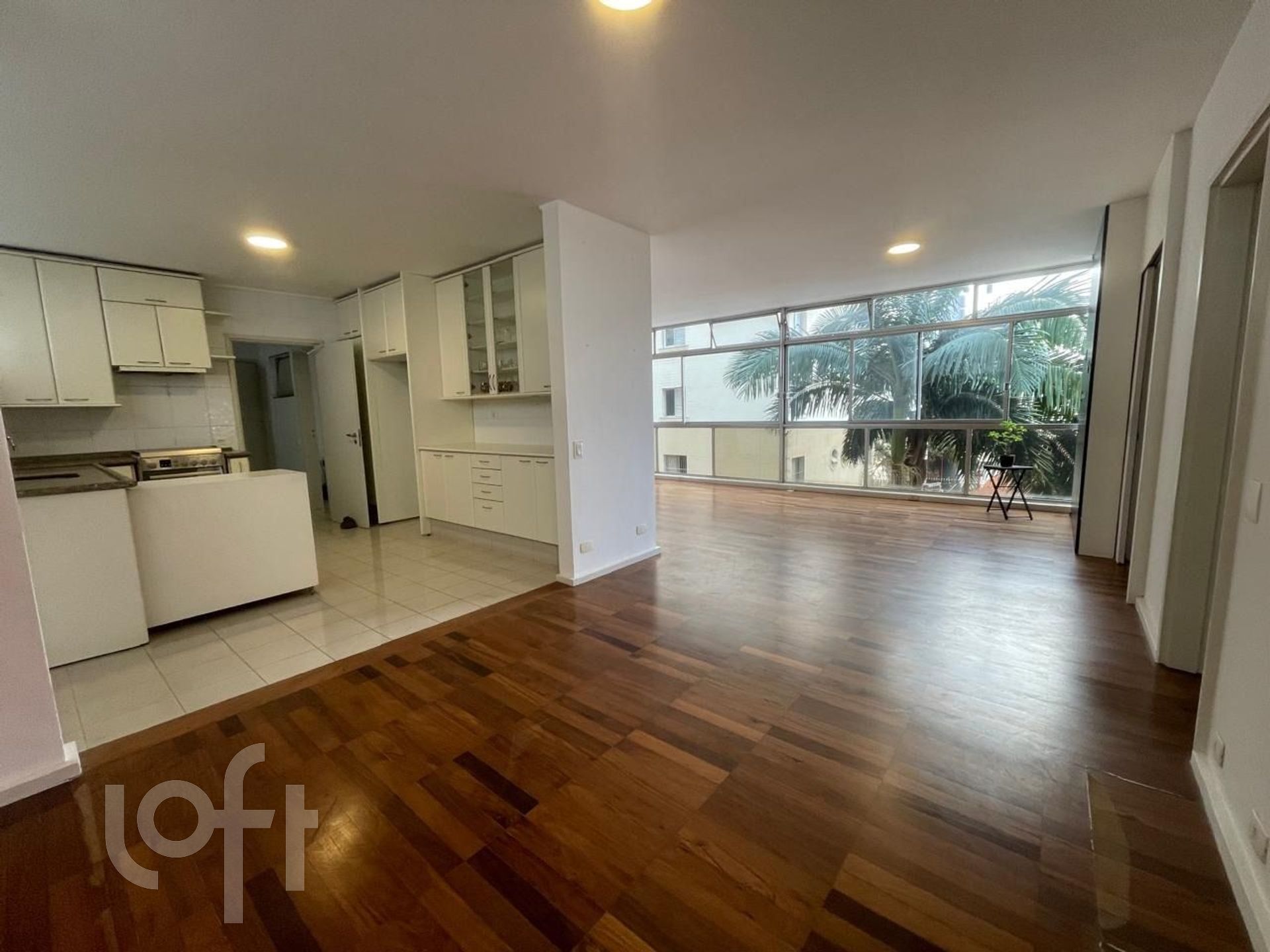 Apartamento à venda com 3 quartos, 170m² - Foto 2