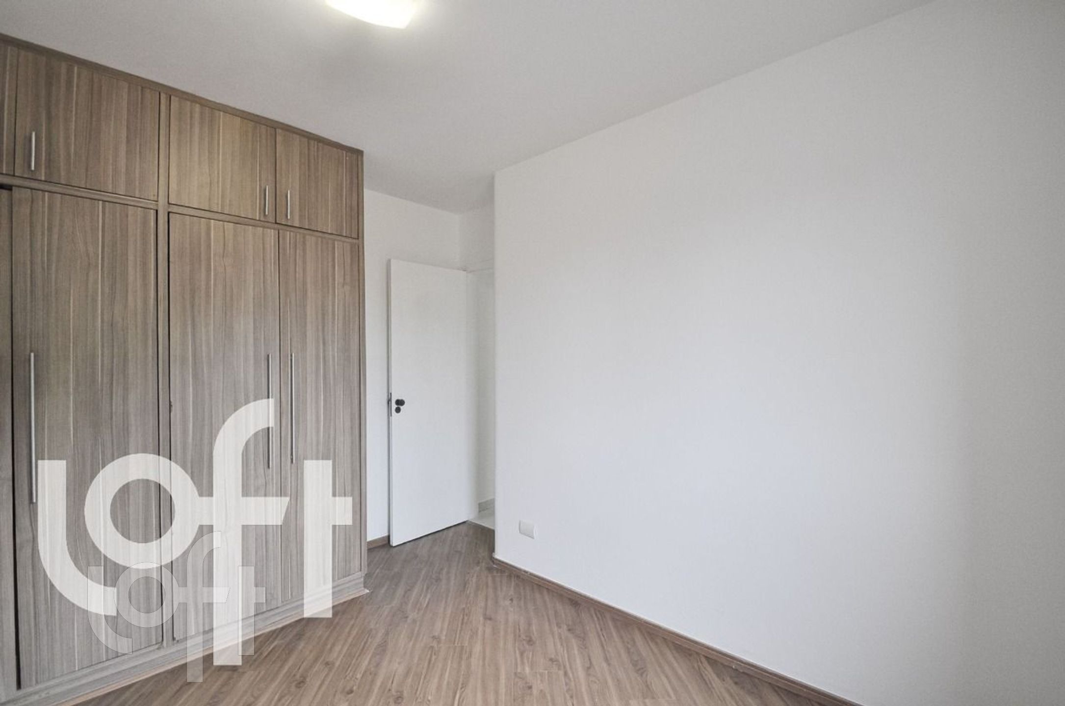 Apartamento à venda com 2 quartos, 65m² - Foto 25