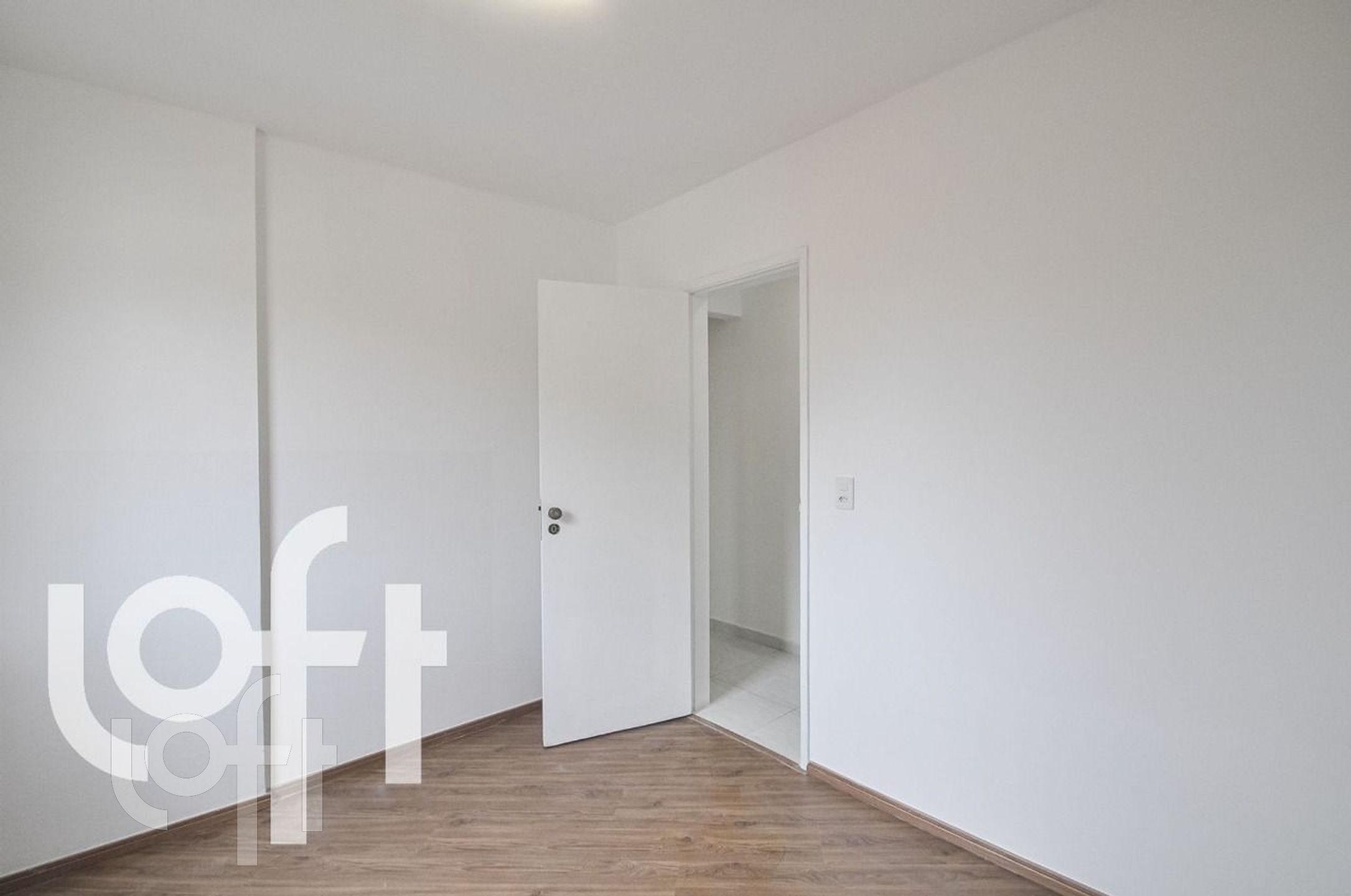 Apartamento à venda com 2 quartos, 65m² - Foto 17