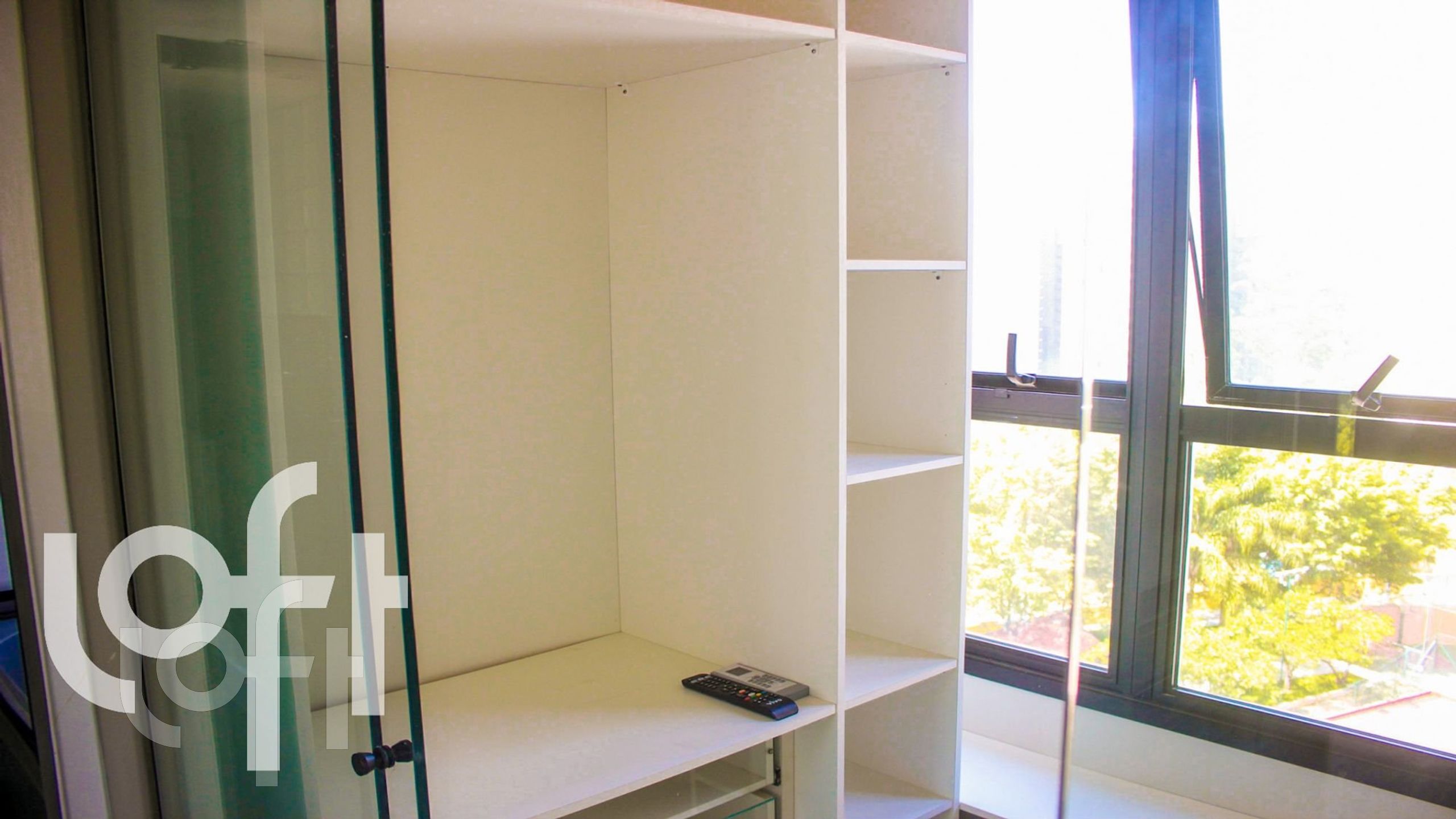 Apartamento à venda com 1 quarto, 140m² - Foto 6