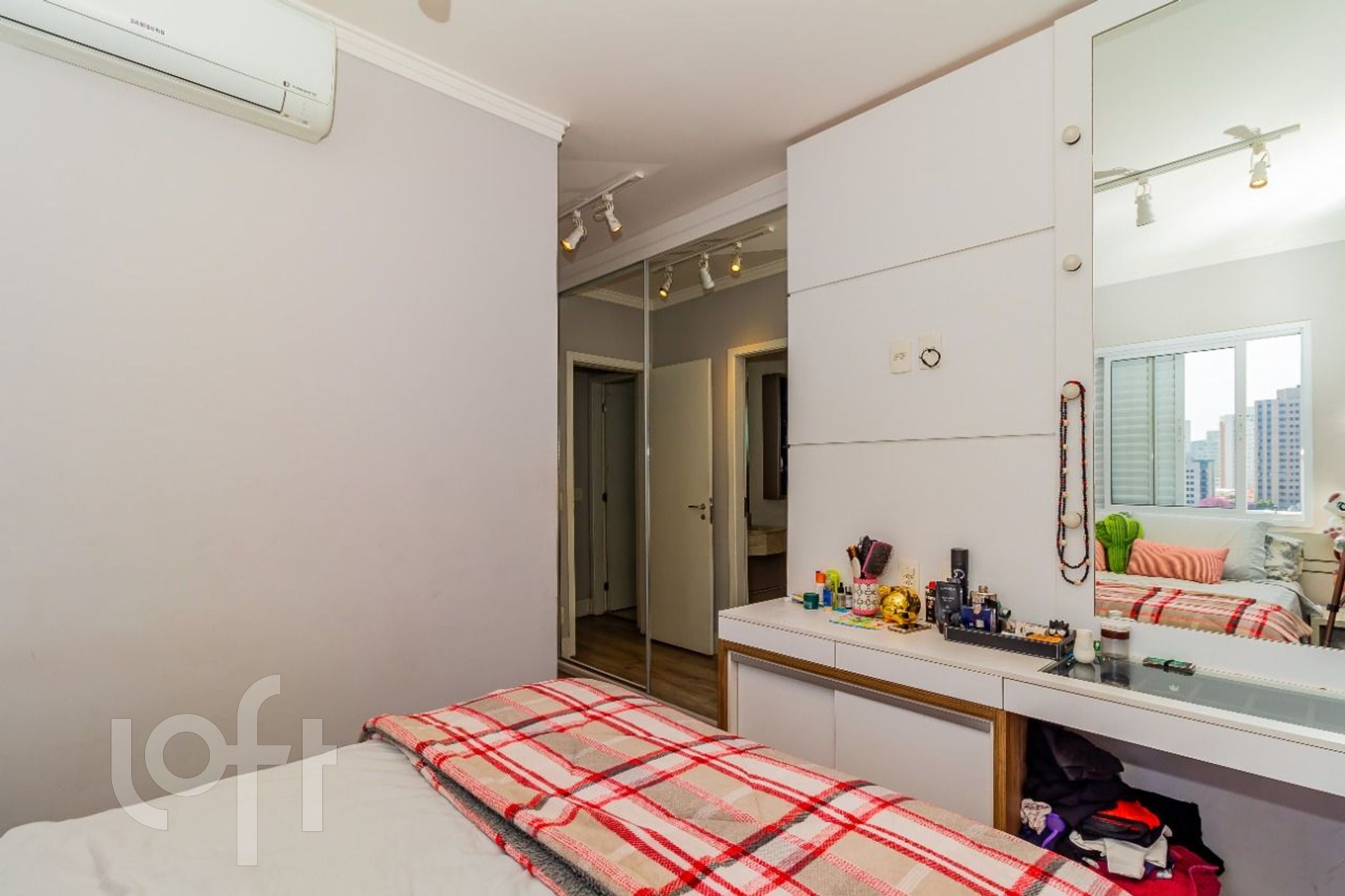 Apartamento à venda com 2 quartos, 72m² - Foto 25