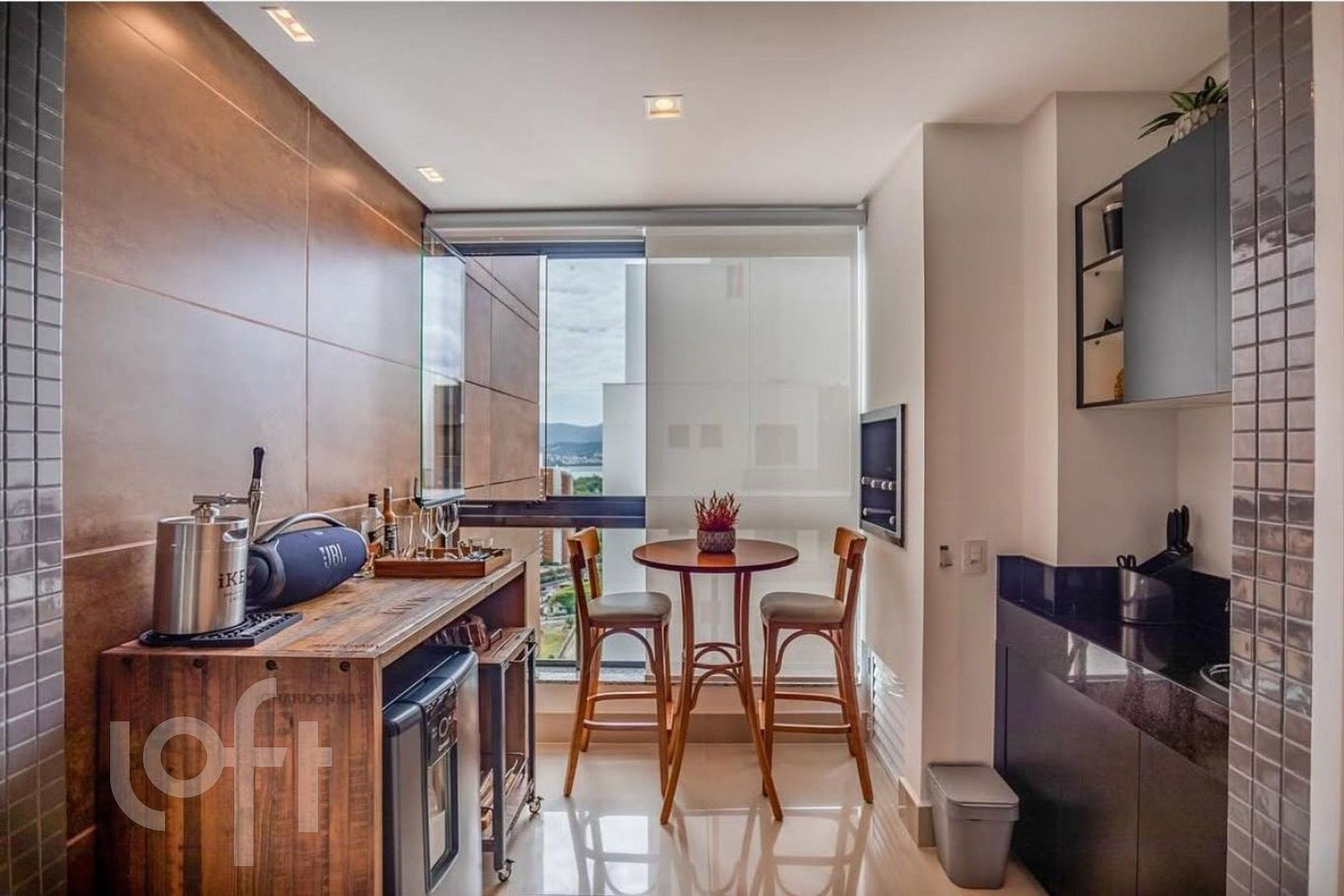 Apartamentos com 79m², 2 quartos, 1 suíte, 2 garagens, no bairro Agronômica em Florianópolis