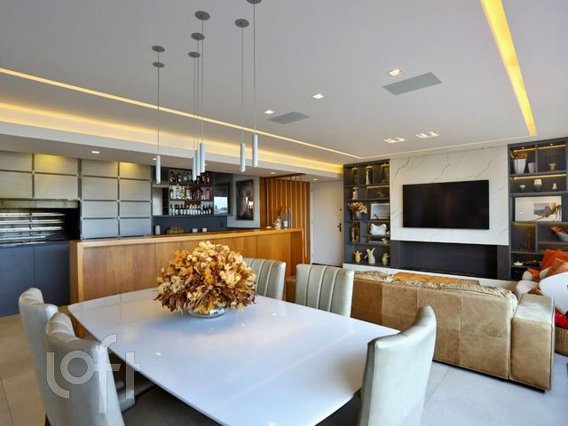 Apartamento com 158m², 4 dormitórios, 2 suítes, 3 vagas, Menino Deus em Porto Alegre