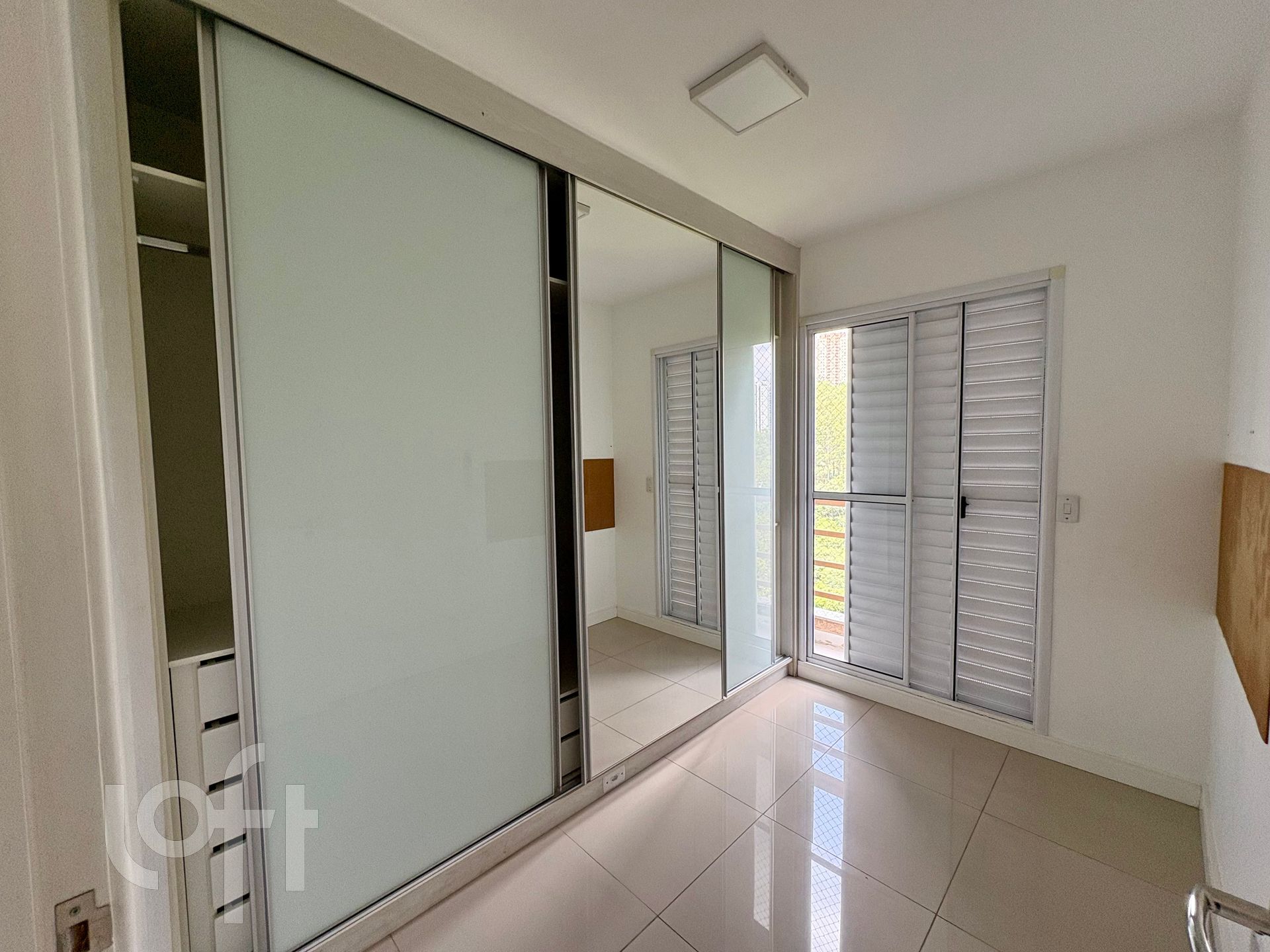 Apartamento à venda com 2 quartos, 45m² - Foto 18