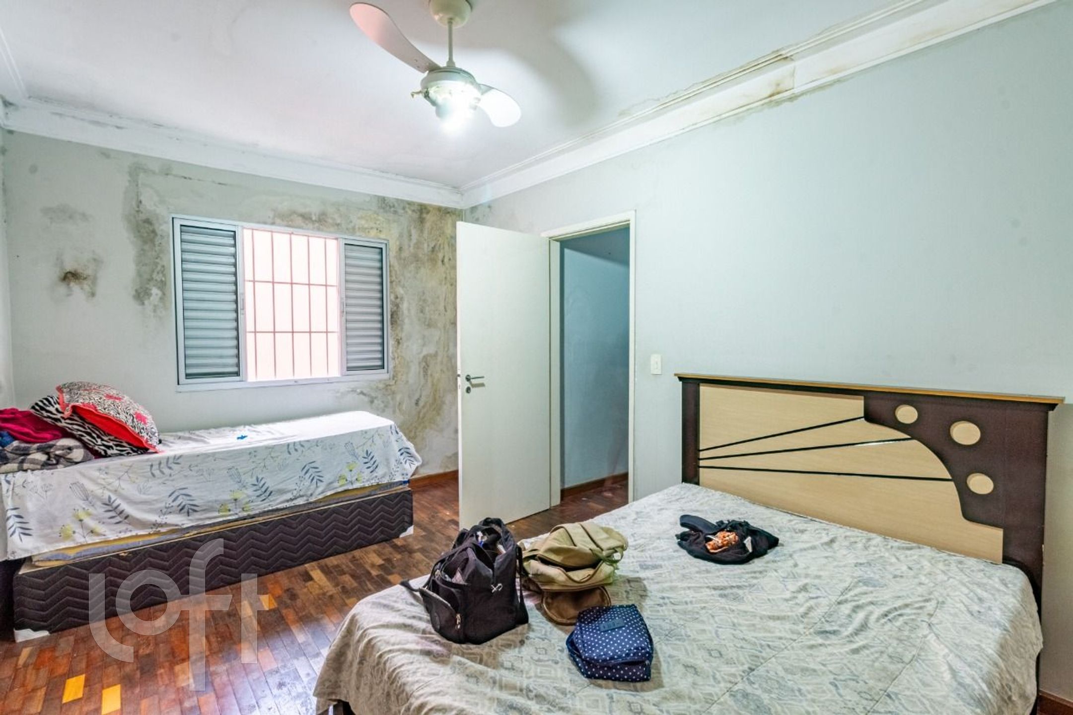 Casa à venda com 4 quartos, 200m² - Foto 16